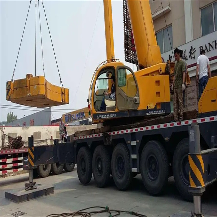 城步当地吊车出租|机器吊装|75吨|工厂搬迁服务